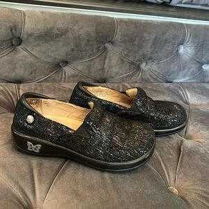 Alegria black shoes! size: woman’s 5 (uk size 34)